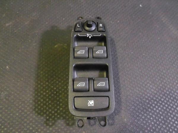 ◆\'04 ボルボ V50 MB5244 運転席パワーウィンドスイッチ(品番:30710788)◆