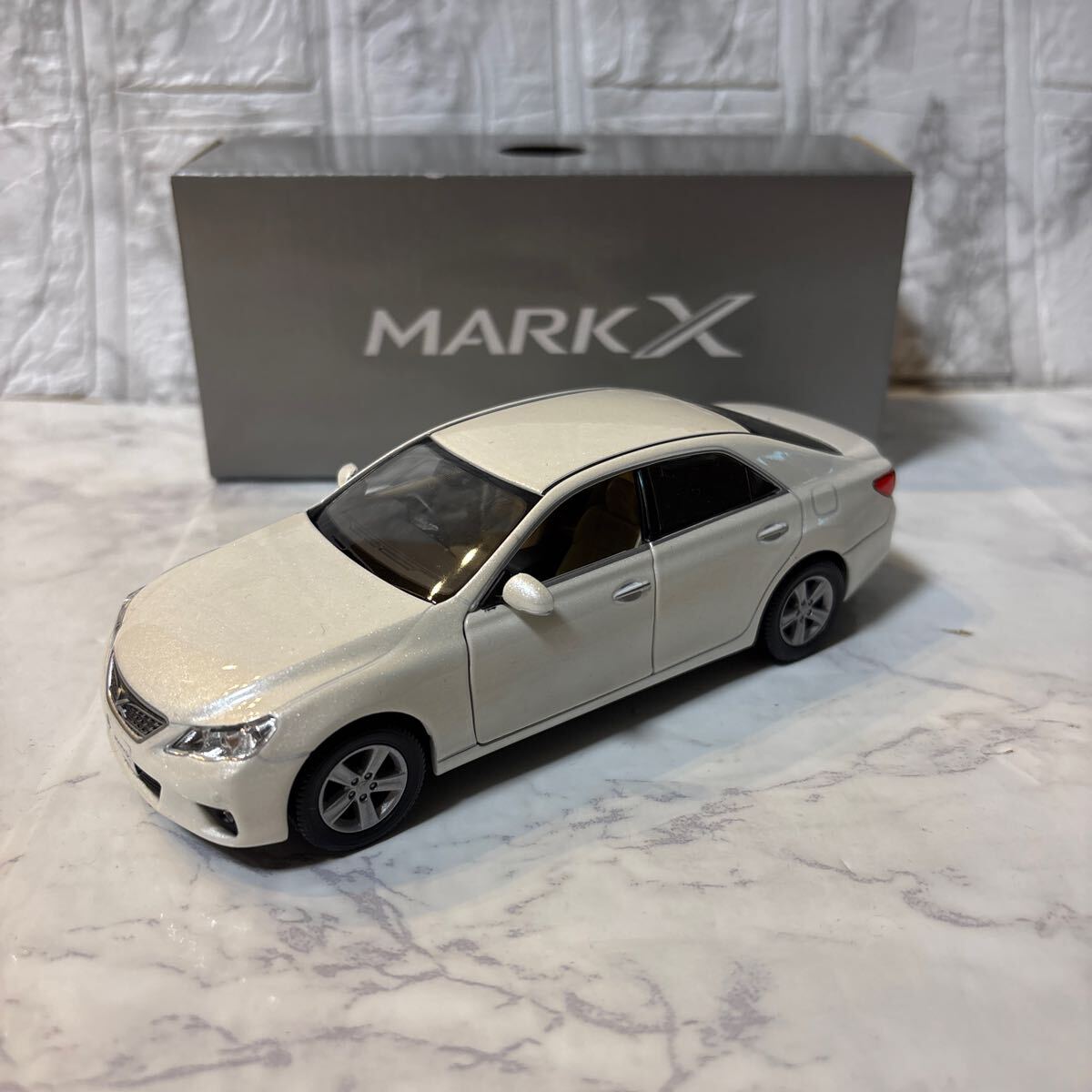100%品質 2025年最新】Yahoo!オークション -トヨタ マークx カラー 乗用車