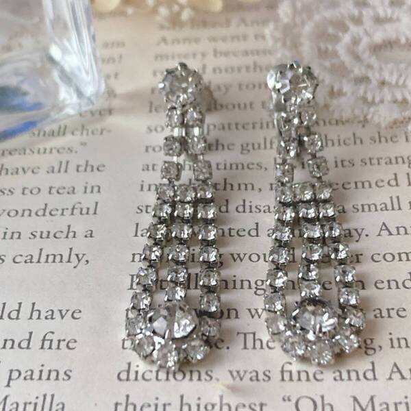 イヤリング ゴージャス ブライダル パーティー ラインストーン 美品 ゆらゆら 綺麗☆Vintage jewelry accessories R0309