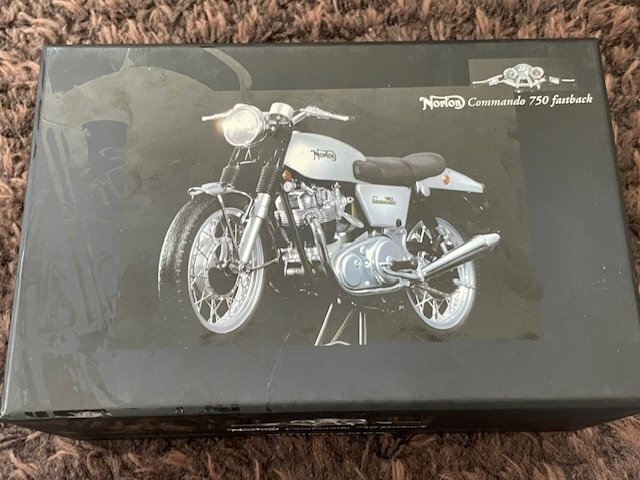 イタレリ 1/9 ノートン マンクス 500cc 1951 [IT4602] - 8,580円