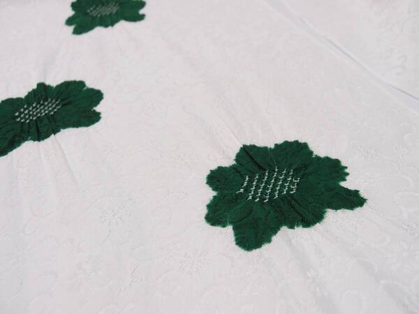 落ち着いたグリーン 輪出し 帯揚げ 花唐草地紋 正絹 日本製【衿秀 和装庵】