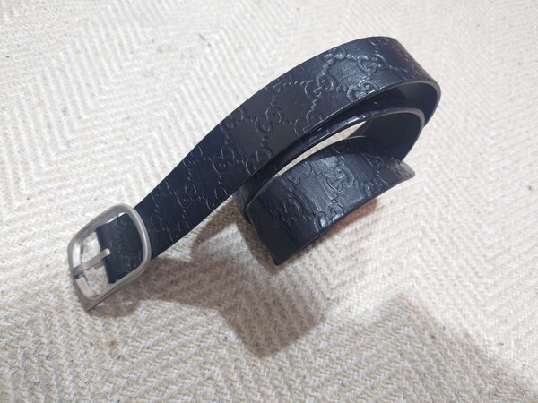 【池袋東武GUCCI購入】GG型押し レザー ベルト 黒色 メンズ【定価:約7万円】