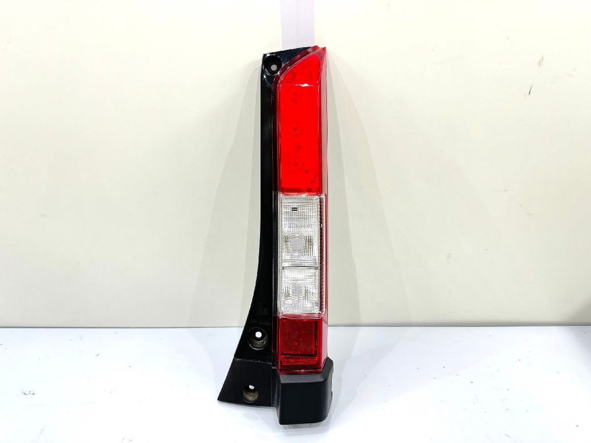 新品 ホンダ純正 N-VAN JJ1 右テールランプ 33501-TXA-J01