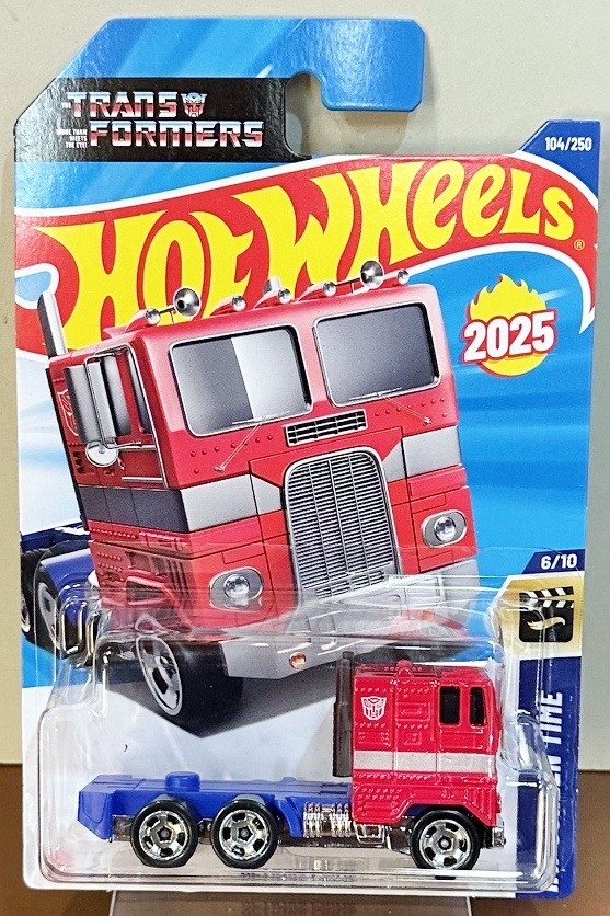 Mattel CreationsにてTRANSFORMERS OPTIMUS PRIME（可変コンボイ