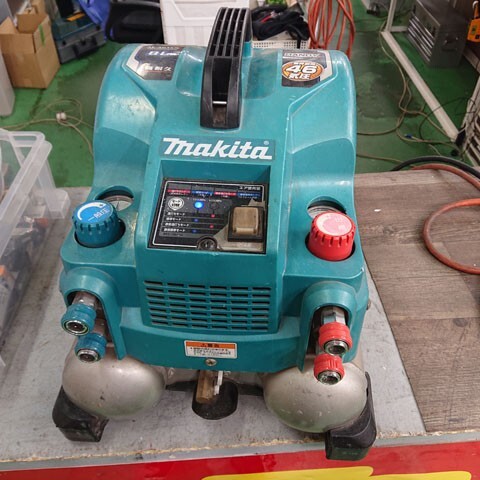 中古現状品】MAKITA マキタ AC461XS エアーコンプレッサー 中古現状品】MAKITA マキタ AC461XS エアーコンプレッサー