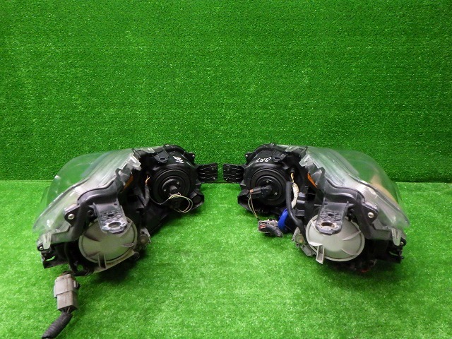 コーティング 綺麗 BR9 BM9 レガシィ 前期 ヘッドライト 左右 HID 100-20061 5J バラスト付 250117013 コーティング 綺麗 BR9 BM9 レガシィ 前期 ヘッドライト 左右 HID 100-20061 5J バラスト付 250117013