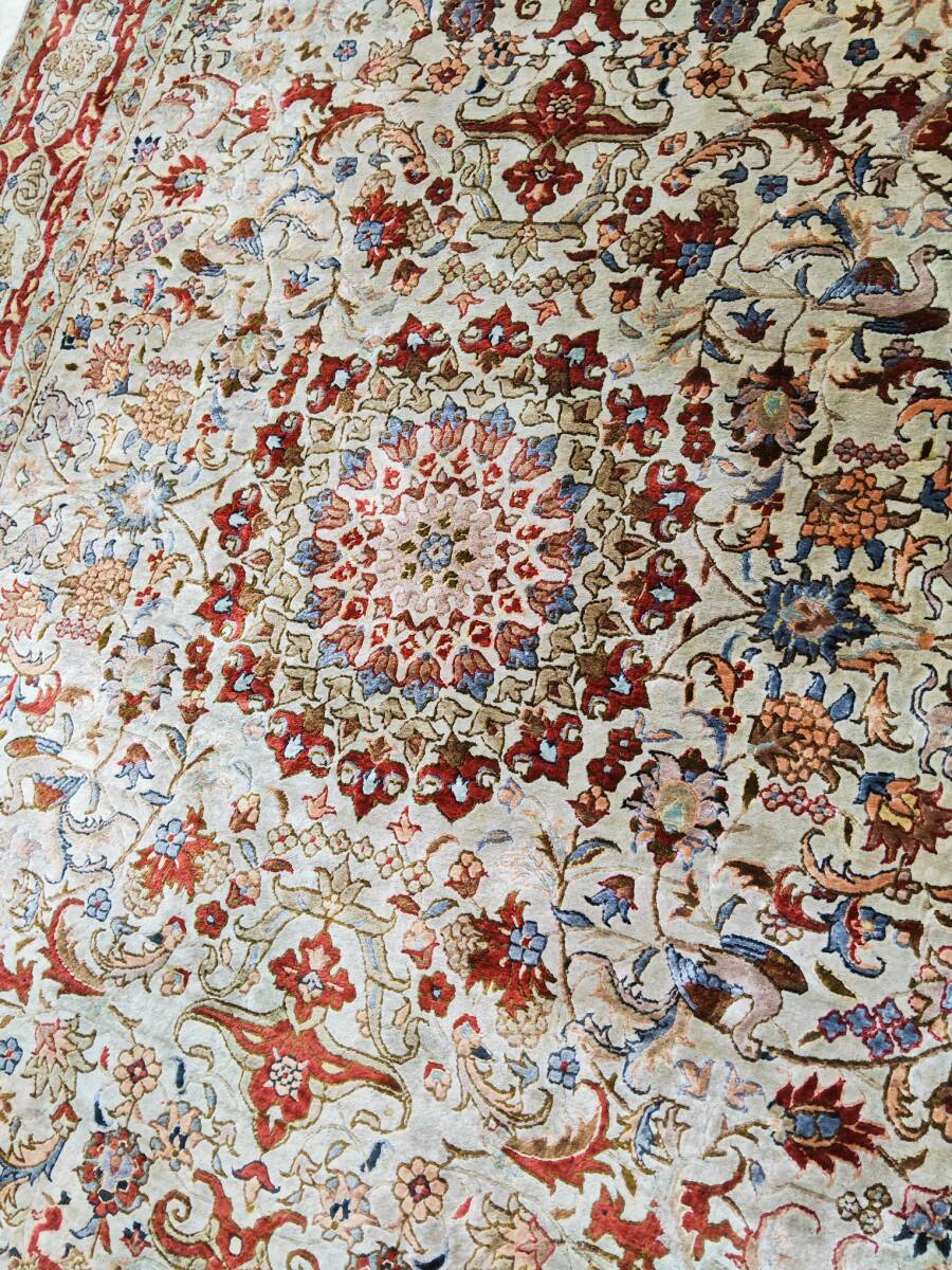 値下‼️トルコ絨毯100%シルク90 cm x 63 cm 証明書付 値下‼️トルコ絨毯100%シルク90 cm x 63 cm 証明書付