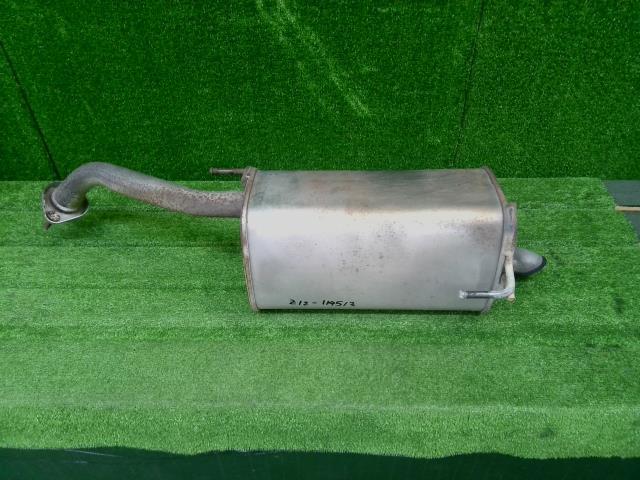 ★キューブ DBA-Z12 リアマフラー 個人様宅配送不可 15X 20100-1U625★