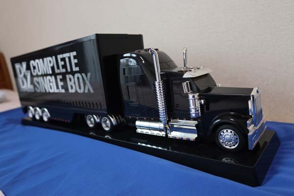 Yahoo!オークション -「b'z complete single box」の落札相場 Yahoo!オークション -「b'z complete single box」の落札相場