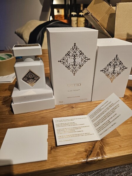 Initio ムスク セラピー musk therapy edp