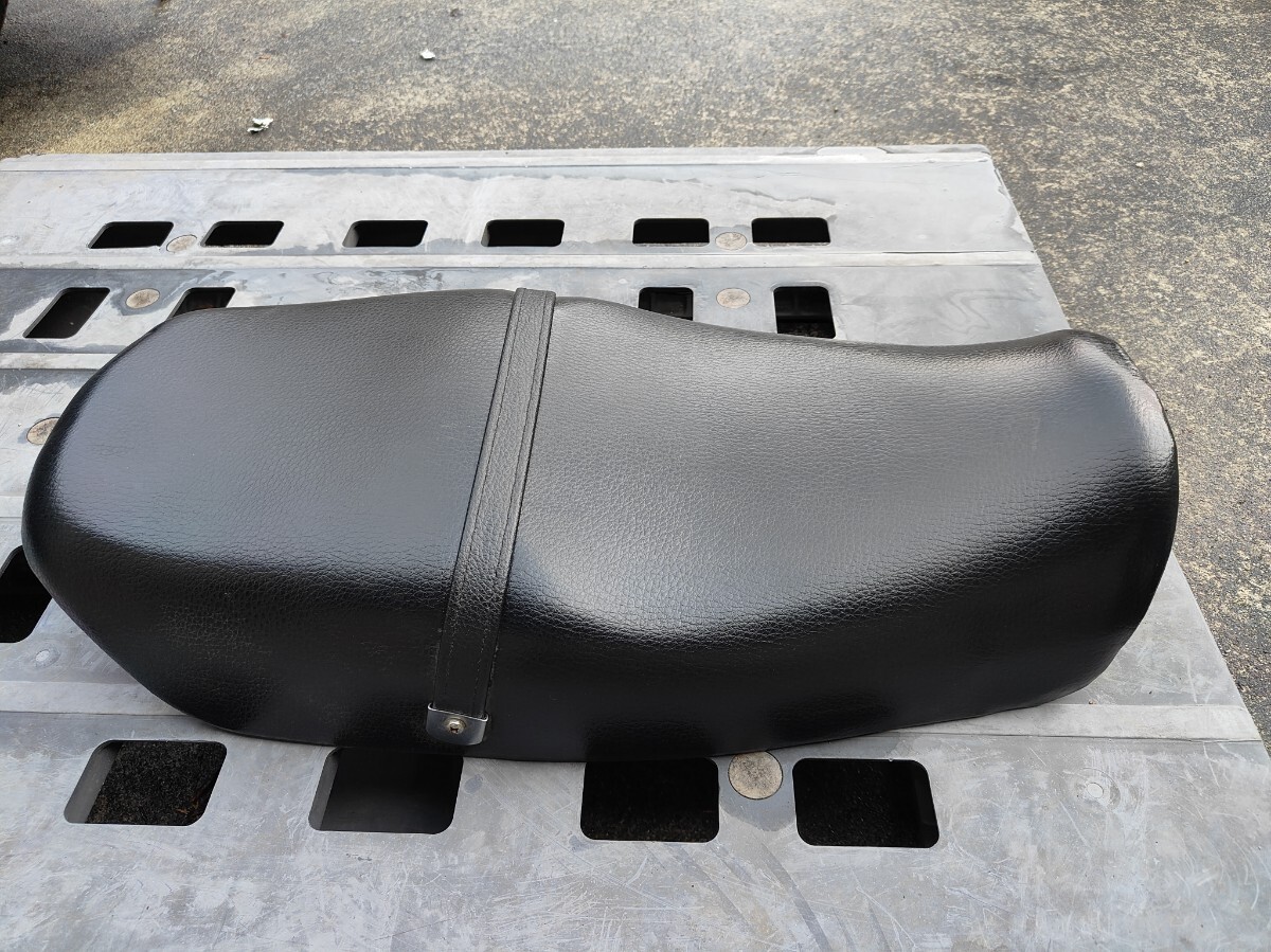 Kawasakiゼファー750 純正シート美品 Yahoo!オークション -「ゼファー 750 シート」(純正品