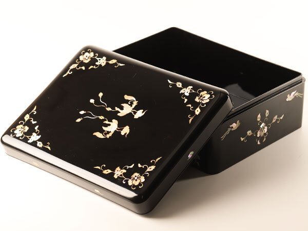 奈良美術漆器 天平文様 御硯箱 正倉院文様 螺鈿工芸 新品未使用 箱あり Yahoo!オークション -「正倉院」(硯箱、文箱) (漆芸)の落札相場