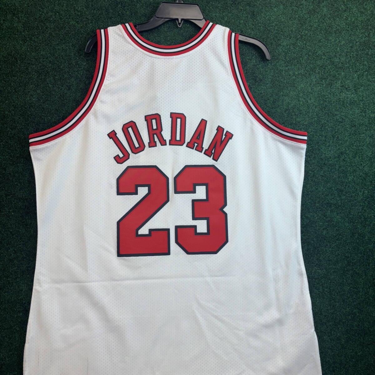 Mitchell And Ness Michael Jordan 23 Chicago Bulls Home Jersey 1997-98 Men 48 XL 海外 即決 Mitchell And Ness Michael Jordan 23 Chicago Bulls Home Jersey 1997-98 Men 48 XL 海外 即決