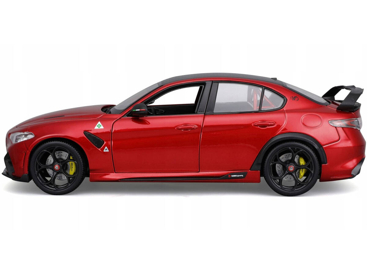 Alfa Romeo Giulia GTAm Red Metallic with Carbon Top 1/18 Diecast Model Car by Bb 海外 即決