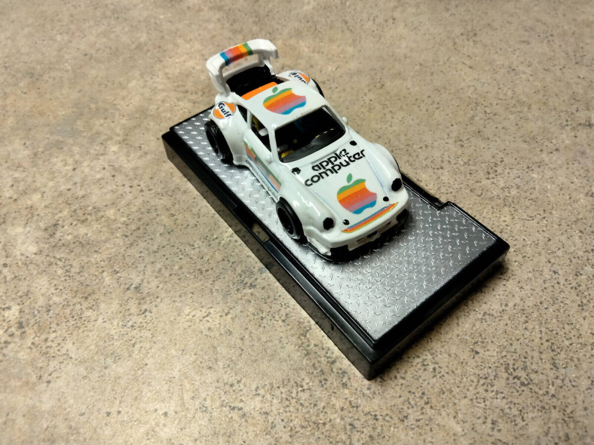 Hot Wheels APPLE COMPUTER LIVERY PORSCHE RWB 930 W/REALRIDERS-CUSTOM-VERY SHARP! 海外 即決