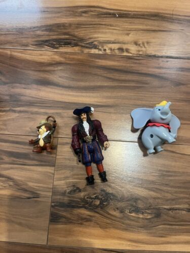 Vintage Disney Captain Hook, Dumbo, And Chip and Dale Action Figures Mattel Lot 海外 即決