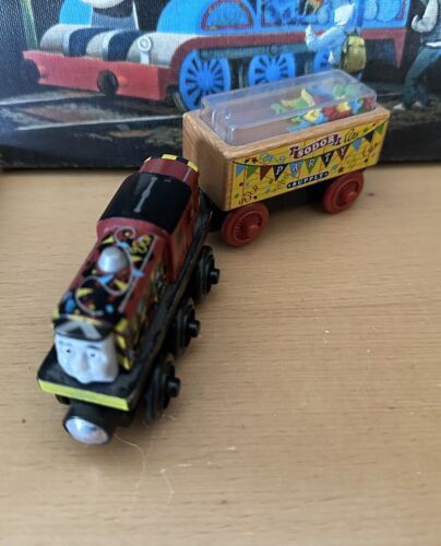 Authentic Fisher Price Wooden Thomas Train Celebration Salty & Confetti Car! 海外 即決