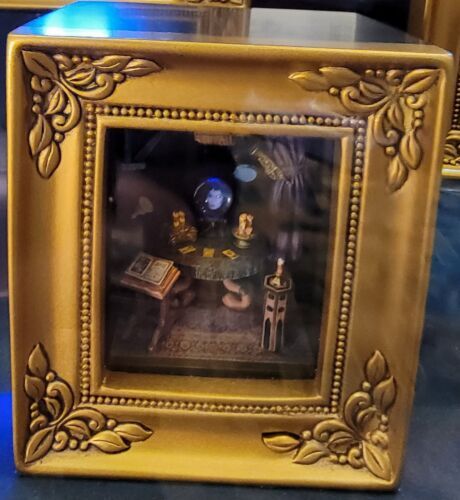 Disney Parks Gallery of Light Haunted Mansion Madame Leota by Olszewski 海外 即決