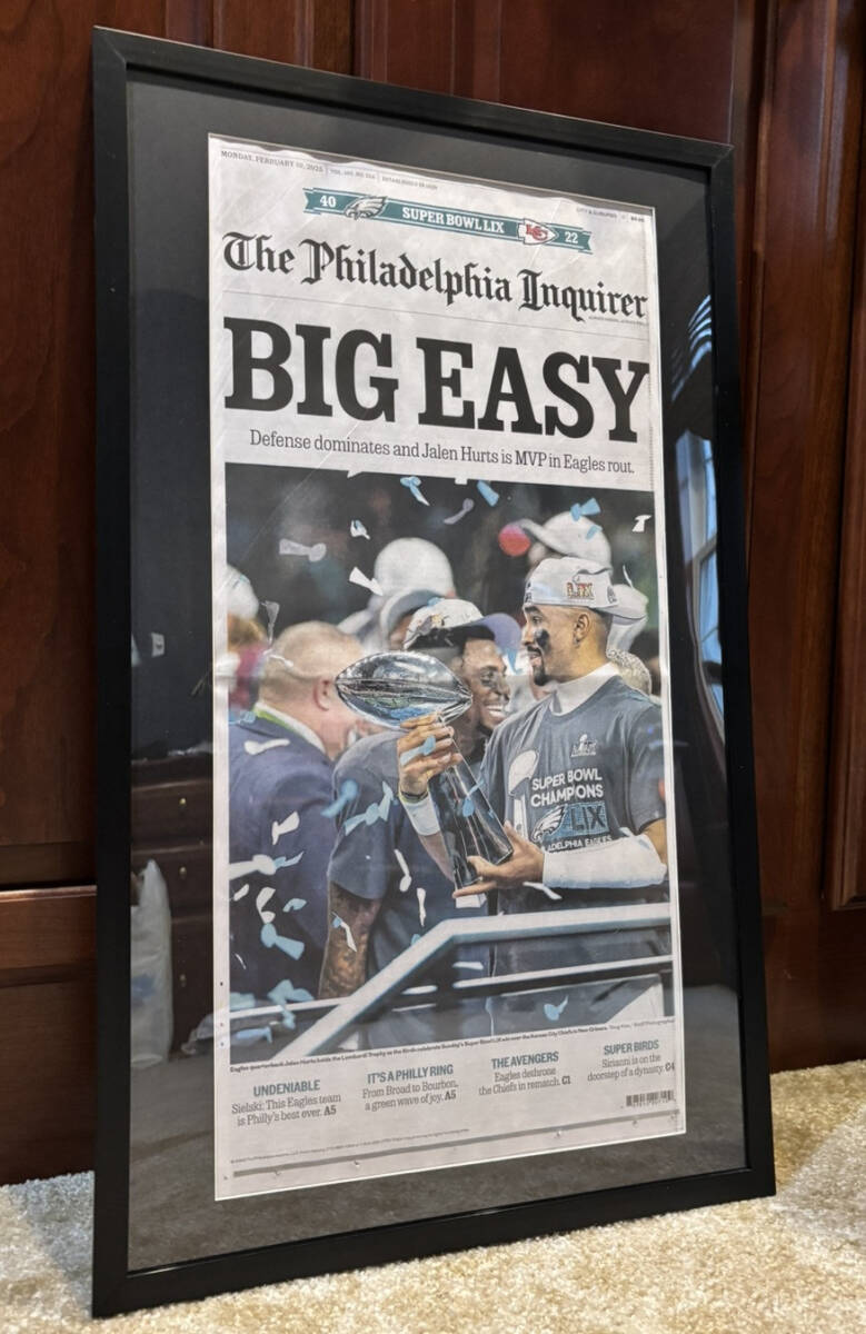 Philadelphia Eagles Super Bowl. Inquirer. Big Easy.Black Frame,Black Mat 11x22 海外 即決