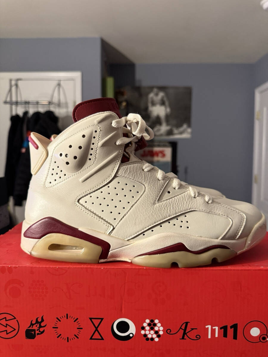 Size 9 - エアジョーダン 6 Retro 2015年 Maroon 海外 即決 Size 9 - エアジョーダン 6 Retro 2015年 Maroon 海外 即決