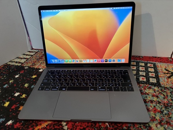 MacBook Pro 2017 マックブックプロ D-2