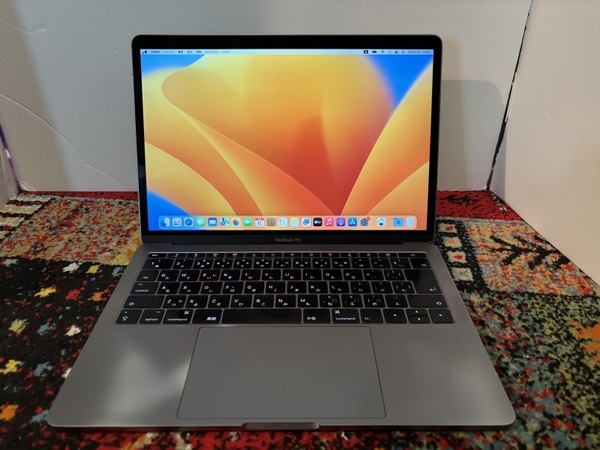 MacBook Pro 2017 マックブックプロ D-3