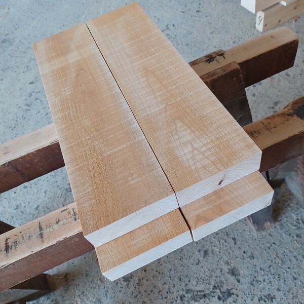 角材-984【53×13.5~13.7×4.8cm】 国産ひのき 角材 4本セット テーブル脚 木工 一枚板 無垢材 桧 檜 DIY