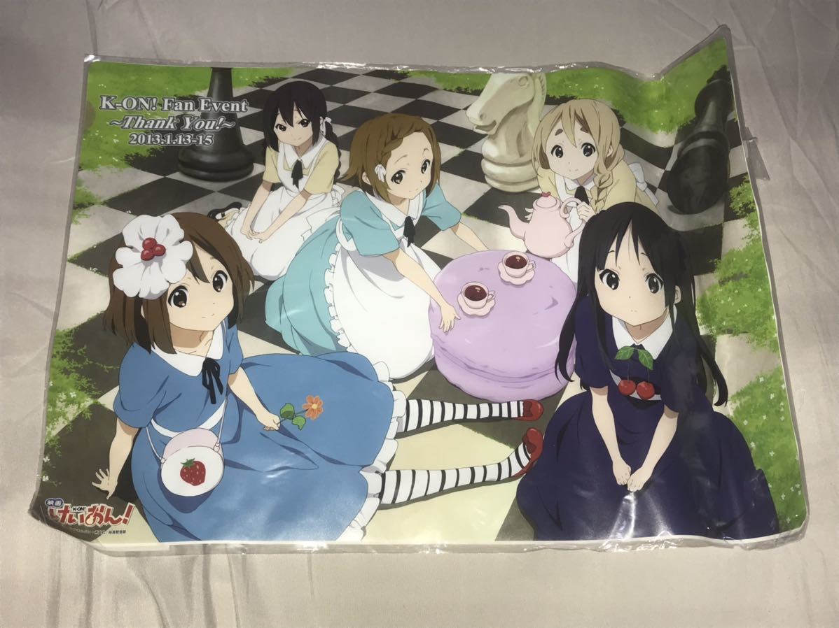 けいおん 平沢唯 中野梓 デスクマット 非売品Yui & Azusa けいおん 平沢唯 中野梓 デスクマット 非売品Yui & Azusa Amazon