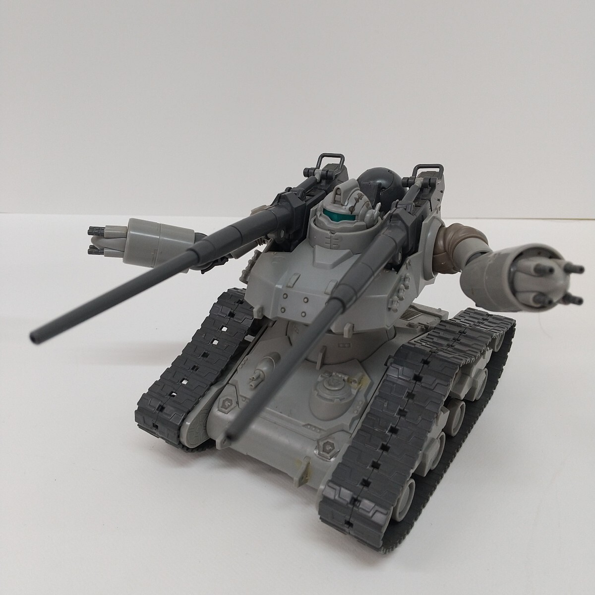Yahoo!オークション -「ガンタンク」(完成品) (ガンダム)の落札 Yahoo!オークション -「ガンタンク」(完成品) (ガンダム)の落札