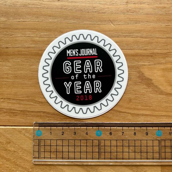 ★即決 MEN'S JOURNAL Gear of the Year 2018 ステッカー ★ シール デカール アウトドア キャンプ メンズジャーナル ギア