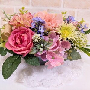 値下げ中!◇お花いっぱい華やかなフラワーアレンジメント◇お花で癒やしの空間に、インテリアにもどうぞ Flower art 花音