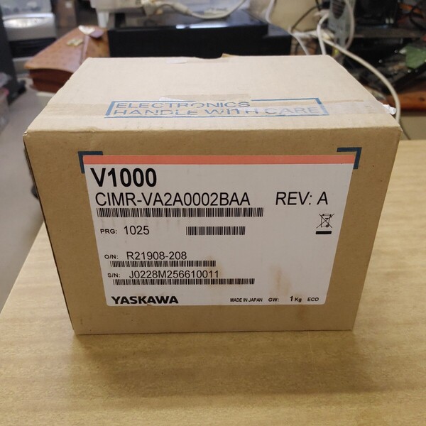 使用状況不明 未使用 ? 安川電機 YASKAWA インバータ CIMR-VA2A0002BAA
