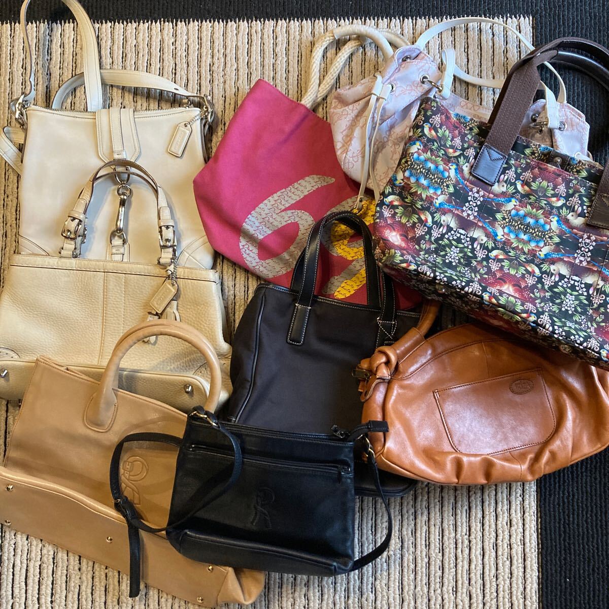 Yahoo!オークション -かばん、バッグ(ポール・スミス)の落札相場 Yahoo!オークション -かばん、バッグ(ポール・スミス)の落札相場