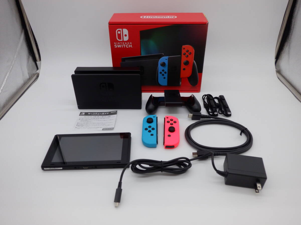 ay0220/10/25 タバコ臭あり 動作確認済み Nintendo Switch ニンテンドー スイッチ 本体 ネオンブルー ネオンレッド