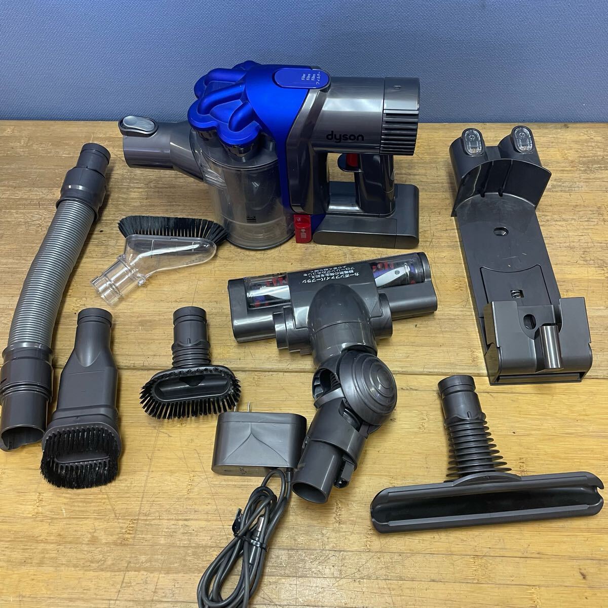 Yahoo!オークション -「dyson dc35 motorhead」の落札相場・落札価格 Yahoo!オークション -「dyson dc35 motorhead」の落札相場・落札価格