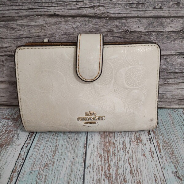COACH コーチ 二つ折り財布 レザー シグネチャー コンパクトウォレット 二つ折り 財布 小銭入れあり レディース 送料無料 オフホワイト系