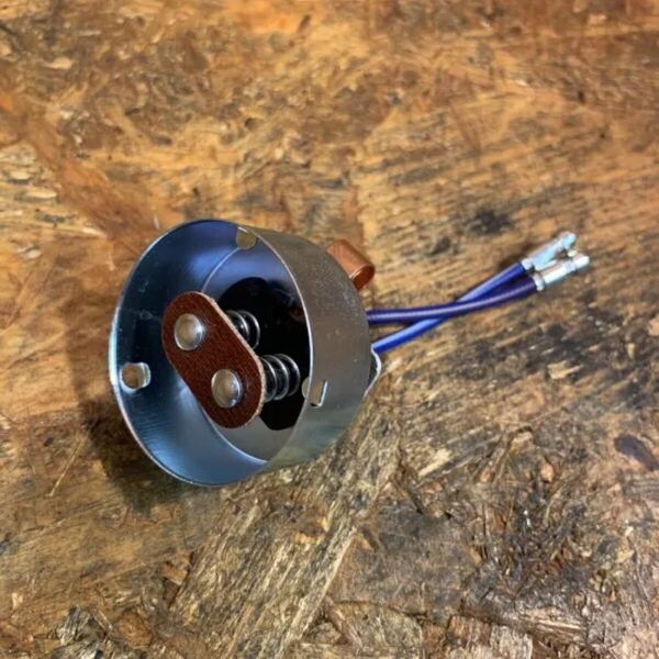 ルーカスタイプ バルブ用 バルブホルダー ヘッドライト トライアンフ AJS BSA LUCAS triumph SR 電球 (WW13120L)
