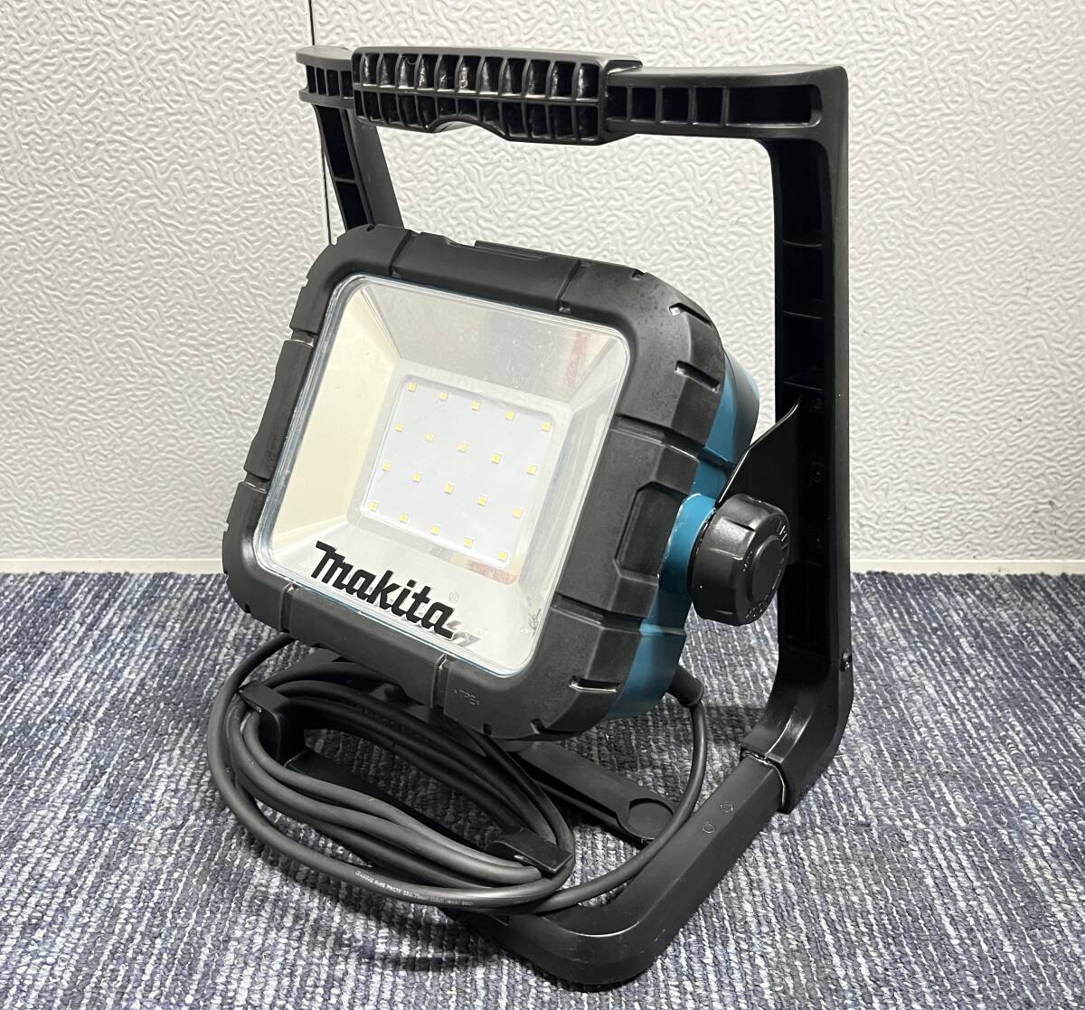Yahoo!オークション -「マキタ ml805 充電式ledスタンドライト Yahoo!オークション -「マキタ ml805 充電式ledスタンドライト