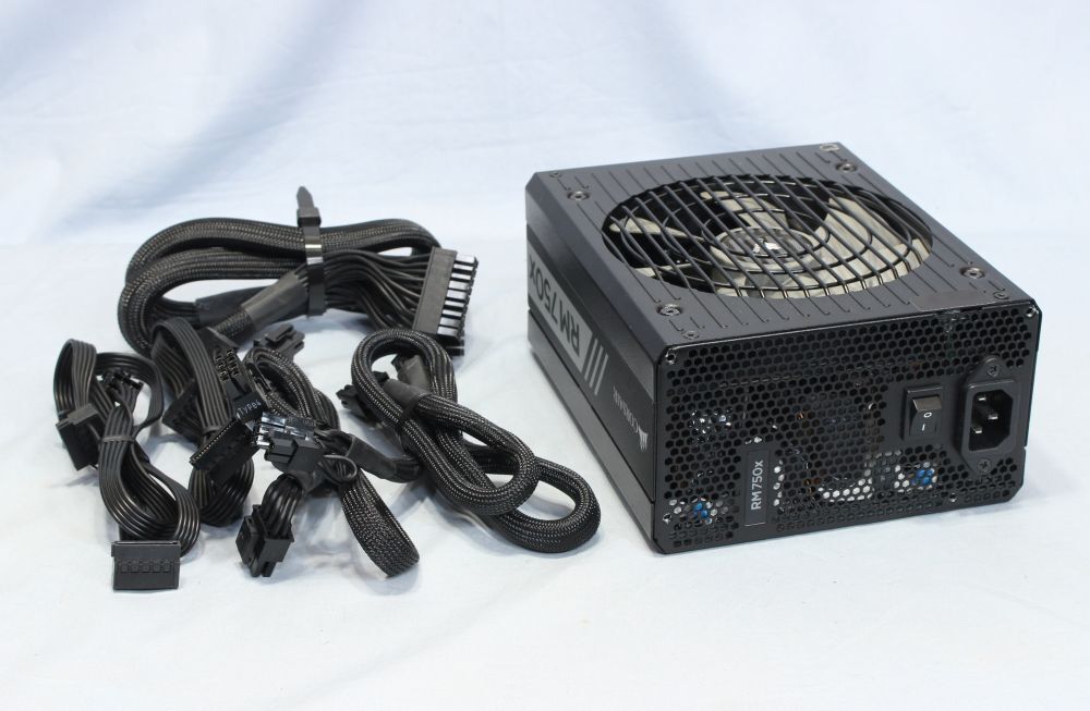 Amazon | Corsair RM750x PC電源ユニット 750W 80PLUS Gold認証