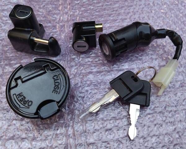 送料無料 ザックス マダス 125 キーセット 黒 鍵 キー 新品 スパイダー MADASS SACHS