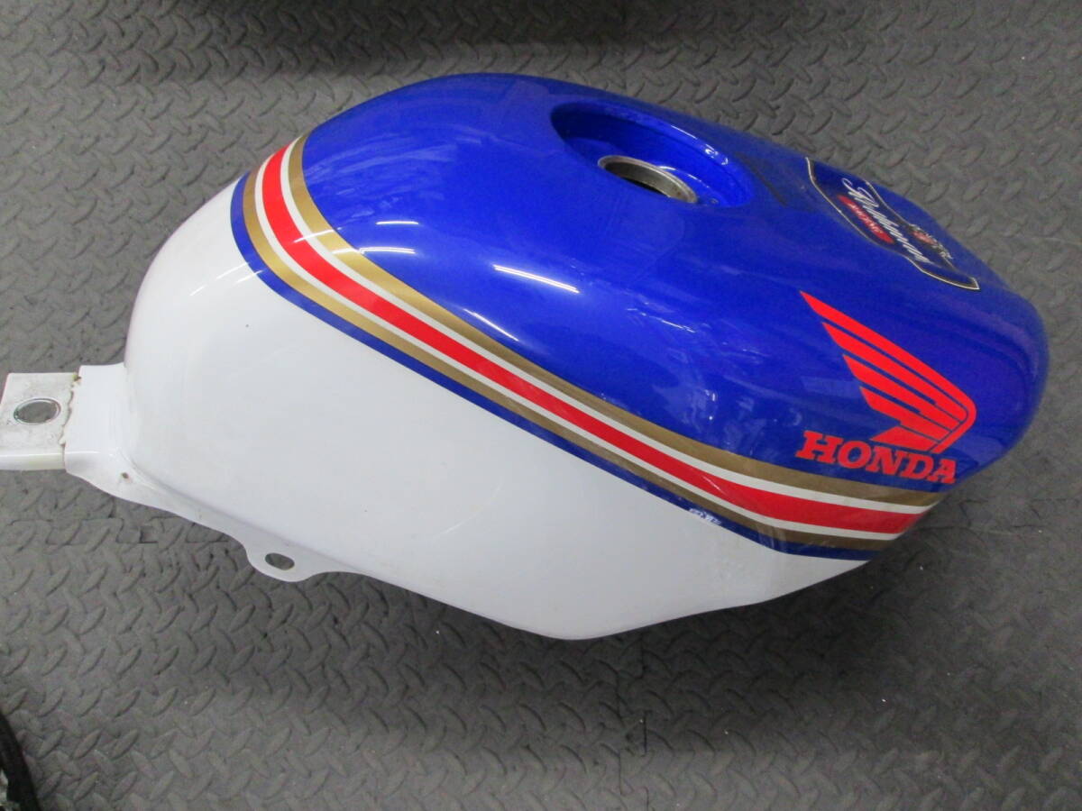 Yahoo!オークション -「nsr250 ロスマンズ タンク」の落札相場 Yahoo!オークション -「nsr250 ロスマンズ タンク」の落札相場