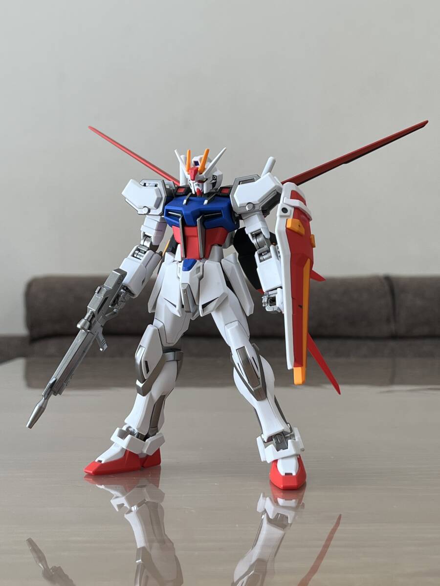 HGCE 1/144 エールストライクガンダム(全塗装完成品) 商品细节