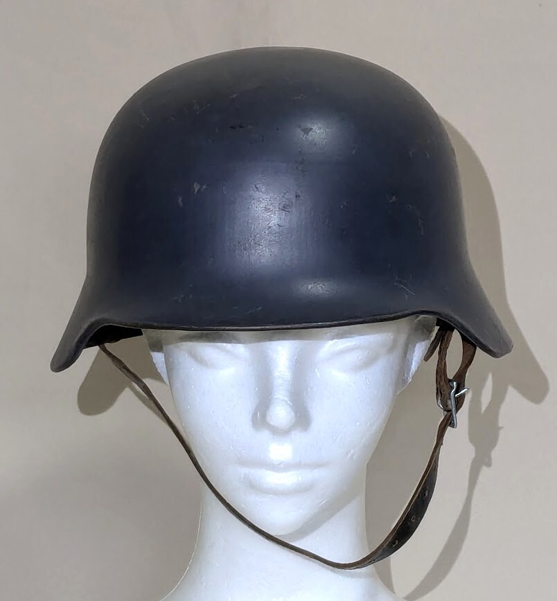 レプリカWWⅡドイツ軍／樹脂製シュタールヘルム(ヘルメット)中古