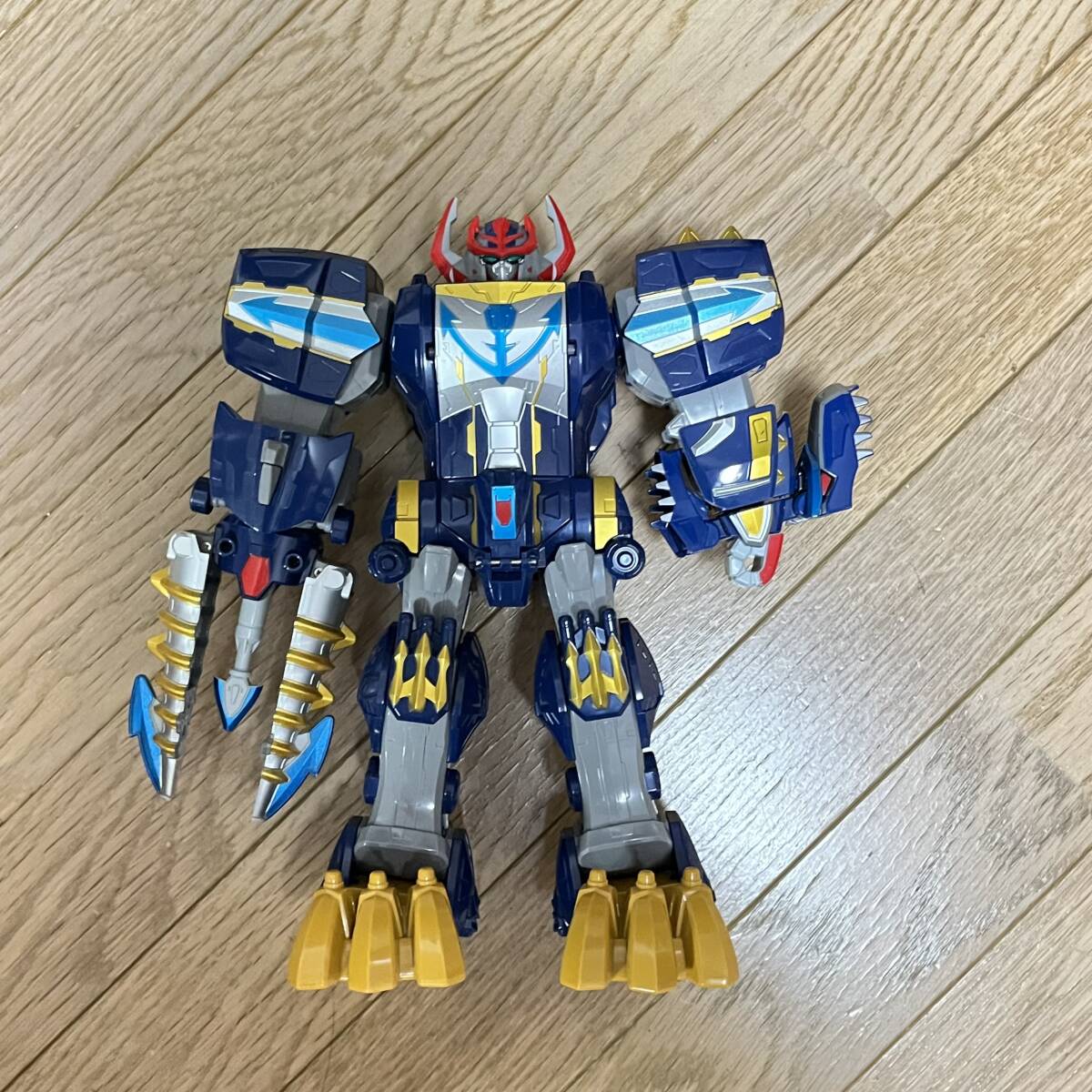 BANDAI (バンダイ) DX 海賊合体 豪獣神 海賊戦隊ゴーカイジャー