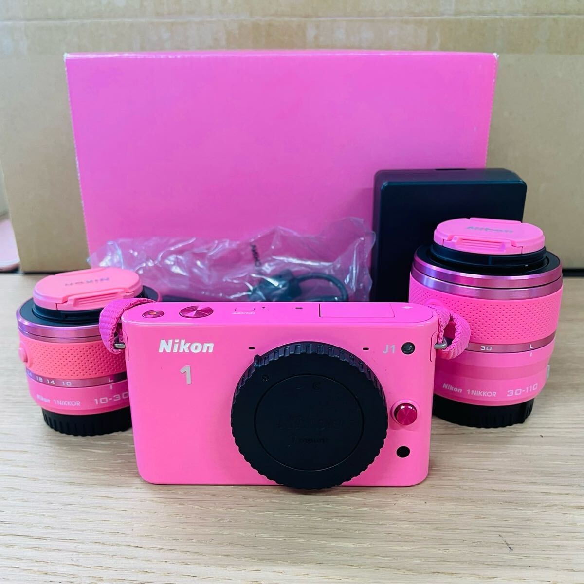 Yahoo!オークション -「nikon 1 j1 ダブルズームキット」の落札