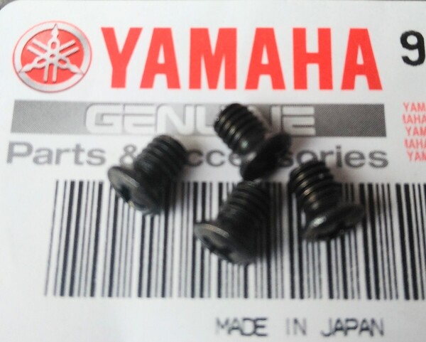 ■送料込み■XV750 XV920 XJ400 XJ550 XJ750 XJ650SP XJ1100 ガソリンタンク エンブレムボルト ヤマハ純正部品