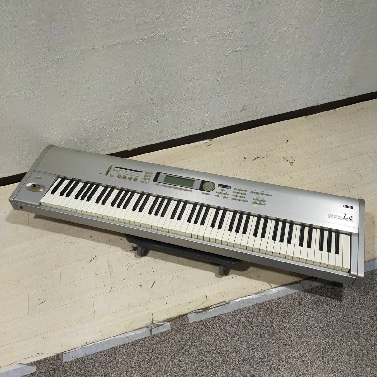 Yahoo!オークション -「korg triton 88」の落札相場・落札価格