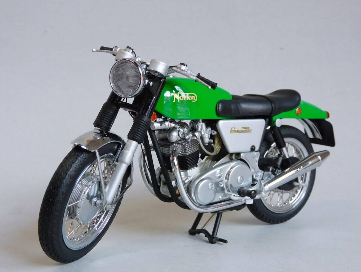 Autoart 1/12 Norton Command 750 Fastback | eBay