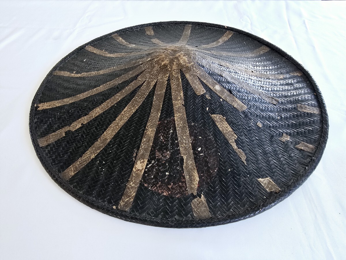【再入荷!】 時代□網代陣笠 黒漆塗 古美術 骨董 武具 大名 変わり陣笠 □ 甲冑(兜、鎧)