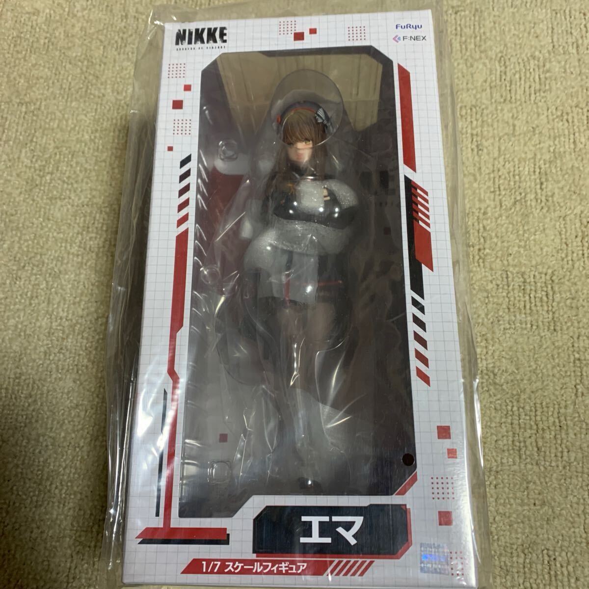 Yahoo!オークション -「勝利の女神 nikke エマ」の落札相場